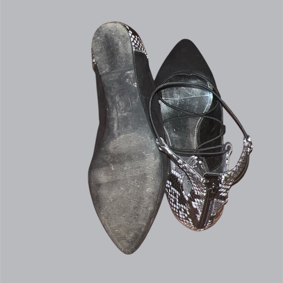 Jennifer Lopez Terri Black Flats #khols #flats #work #office - Picture 4 of 5